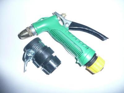 專業洗車工具指南 洗車水管、水管支架及噴槍用品選購與推薦