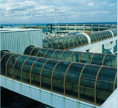 新型建材新選擇 北京陽光板雨棚的制造、應用與市場解析